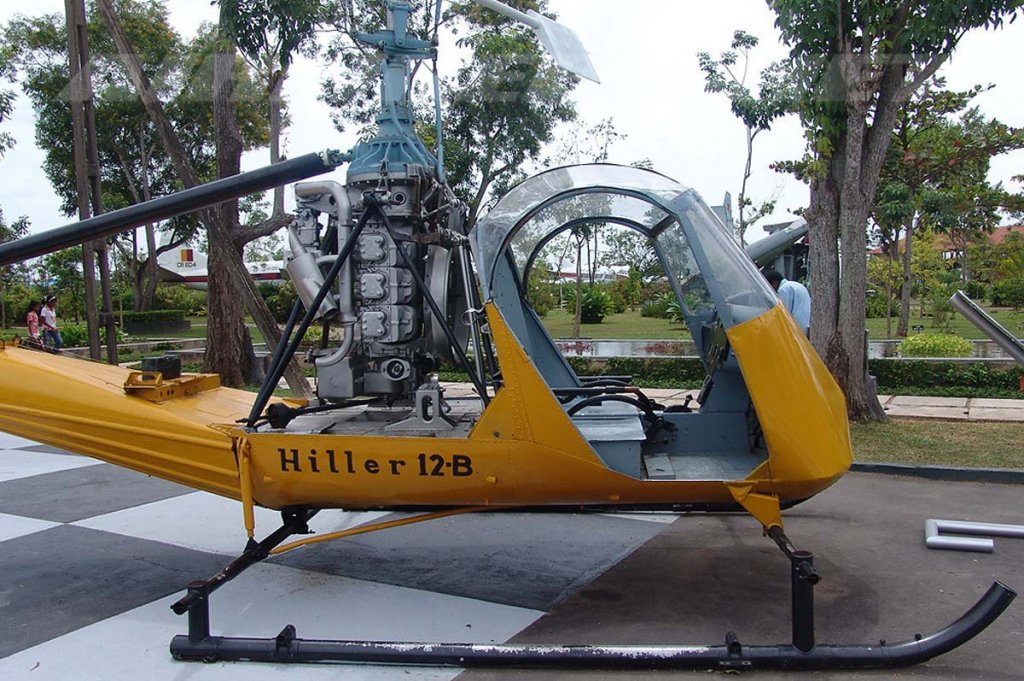 Hiller UH-12B (5).jpg