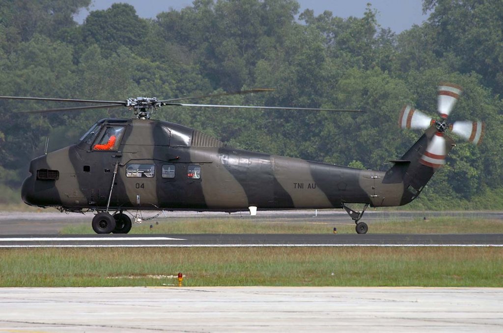 CH-34A Choctaw (S-58A) (3).jpg