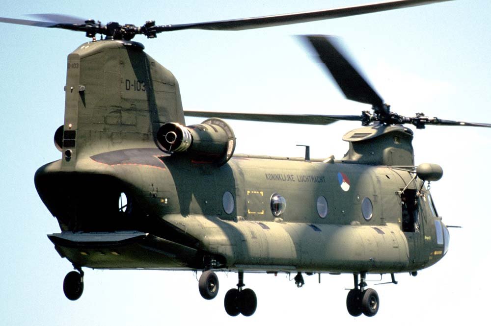 CH-47 Chinook (29).jpg