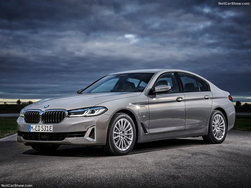BMW-5-Series-2021-800-02.jpg