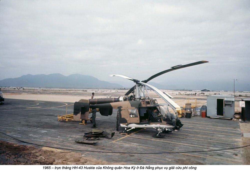 HH-43 Huskie (26).jpg