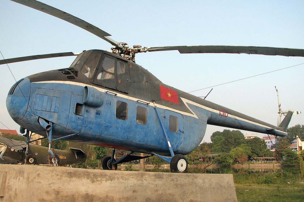 Mi-4 (x8).jpg