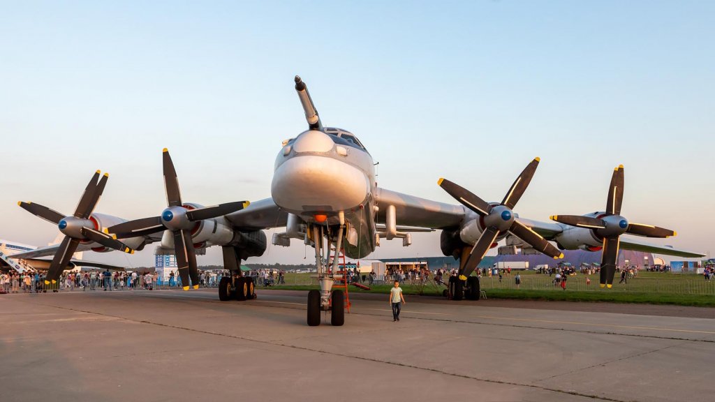 Tu-95 (8).jpg