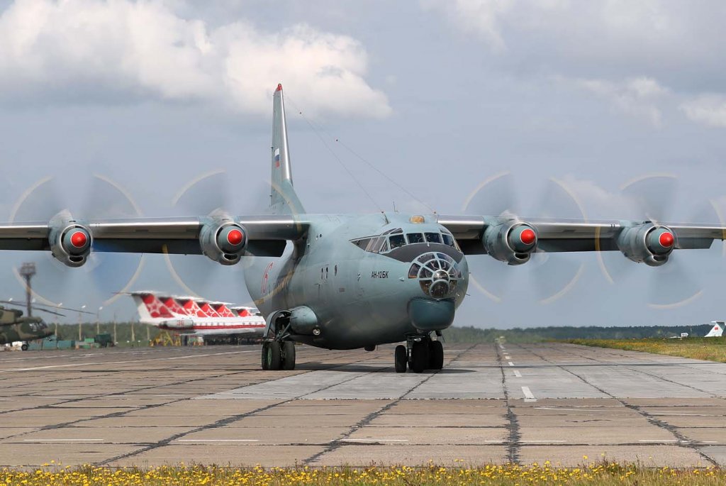 An-12 (2).jpg