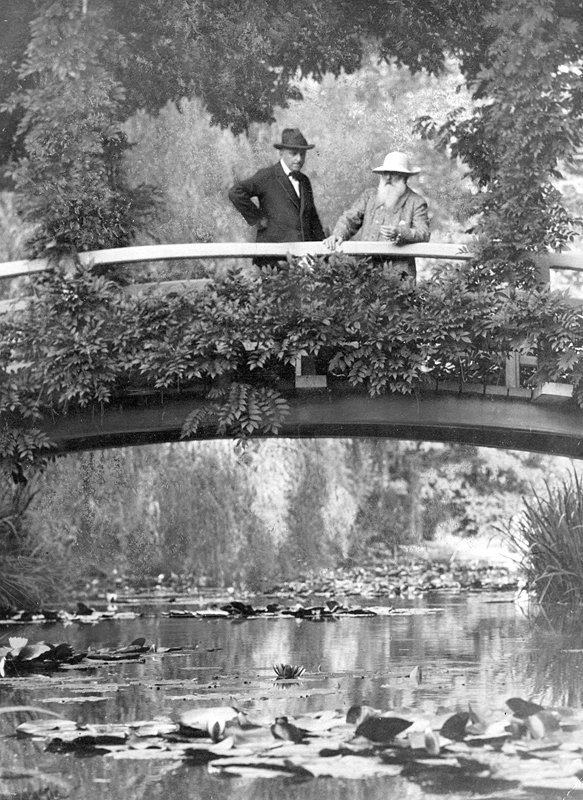 Monet_in_Garden,_New_York_Times,_1922.jpg