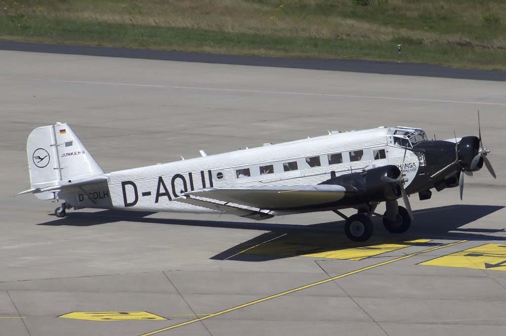 Junkers Ju-52 (7).jpg