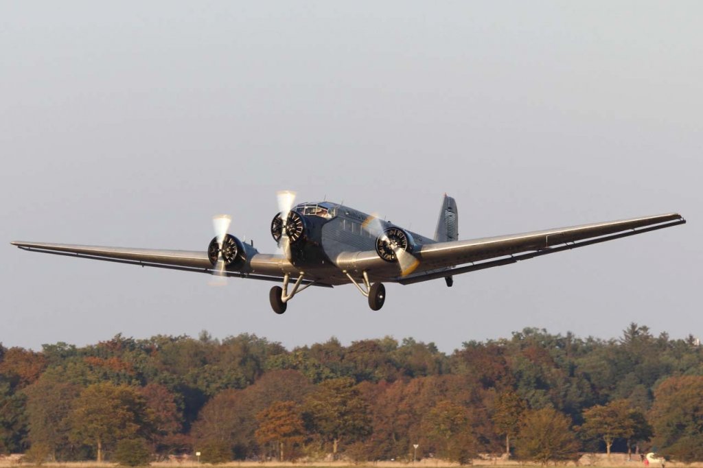 Junkers Ju-52 (8).jpg