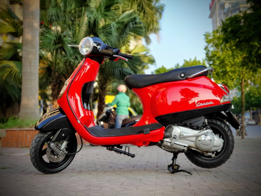 Vespa LX 125 Việt Nam đời 2011 . đăng ký 2021. chính chủ viết giấy bán. - giá 16,8 triệu - 983...jpg