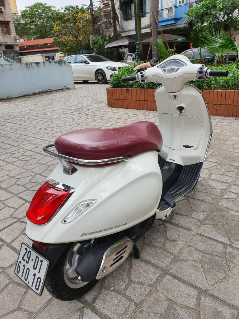 Vespa Sprint trắng 2014 - 61010  (4).jpg