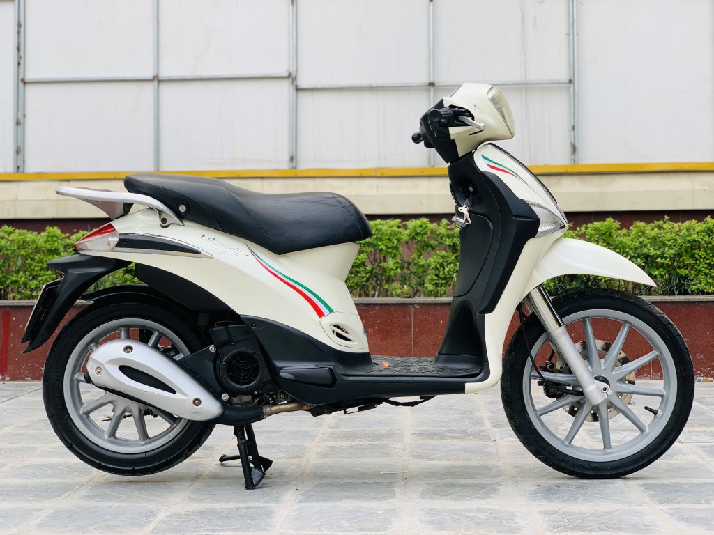 Piaggio Liberty 125 nhập màu trắng 2011 - 2359 - giá 18.5 triệu   (1).jpg