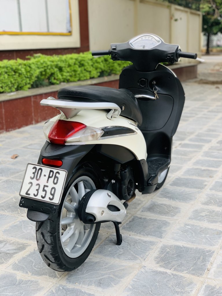 Piaggio Liberty 125 nhập màu trắng 2011 - 2359 - giá 18.5 triệu   (2).jpg