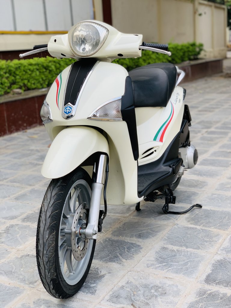 Piaggio Liberty 125 nhập màu trắng 2011 - 2359 - giá 18.5 triệu   (4).jpg