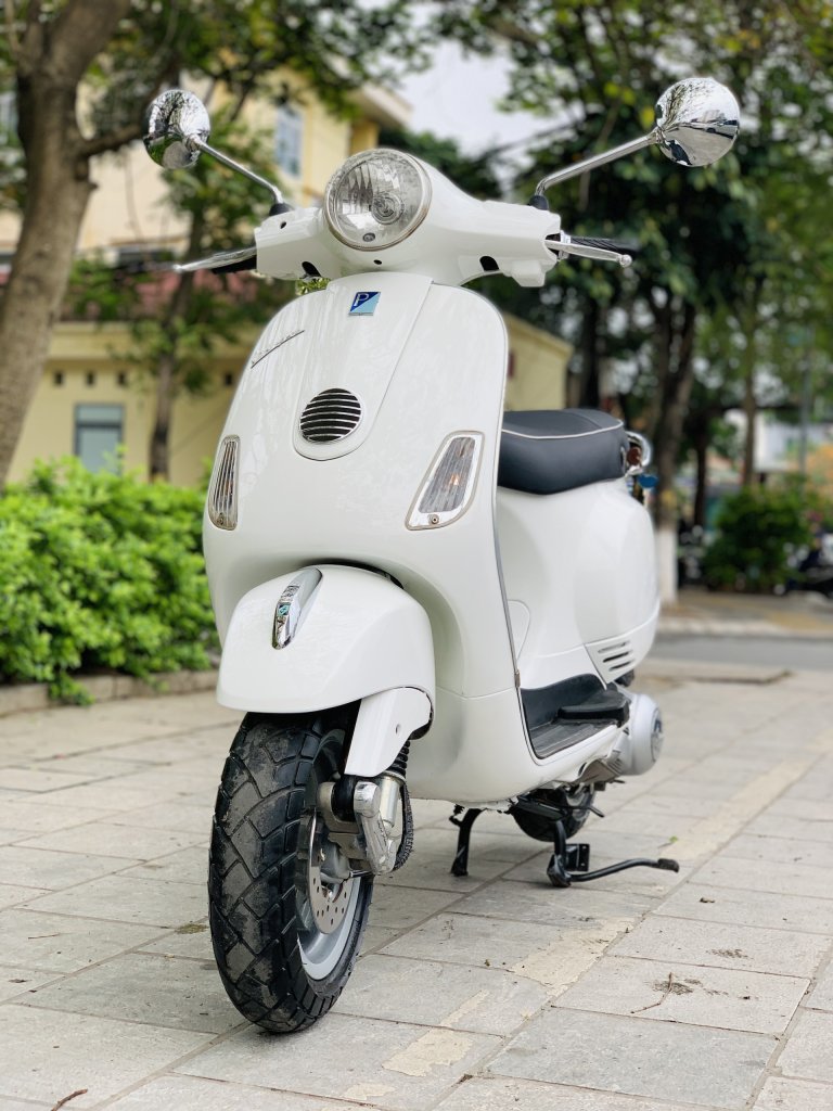 Vespa Lx 125ie màu trắng 2012 - giá 19.8 triệu - 08984  (1).jpg