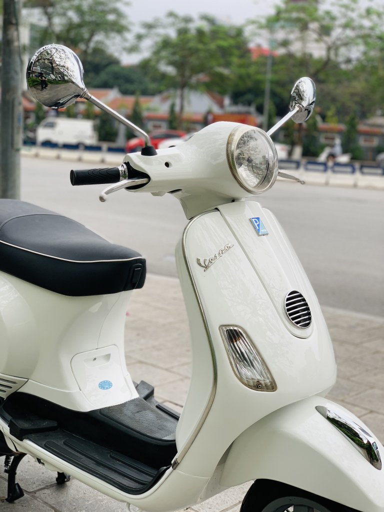 Vespa Lx 125ie màu trắng 2012 - giá 19.8 triệu - 08984  (5).jpg