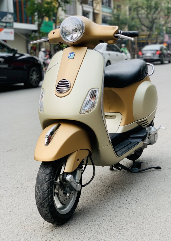 Vespa Lx 125 vn màu vàng cát khoá từ chân chống điện 2010 giá 16.8 triệu - 7196  (3).jpg