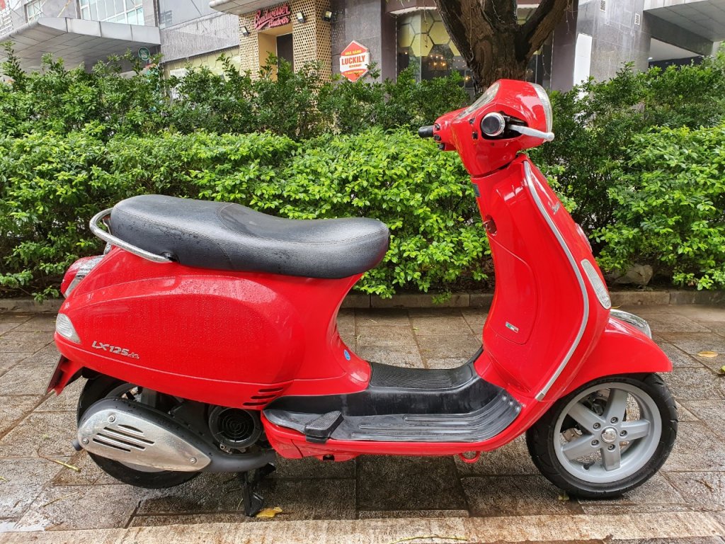 Vespa LX 125 đỏ 2012 Xe đẹp suất sắc, sơn zin cả xe, biển đẹp 19186  (1).jpg