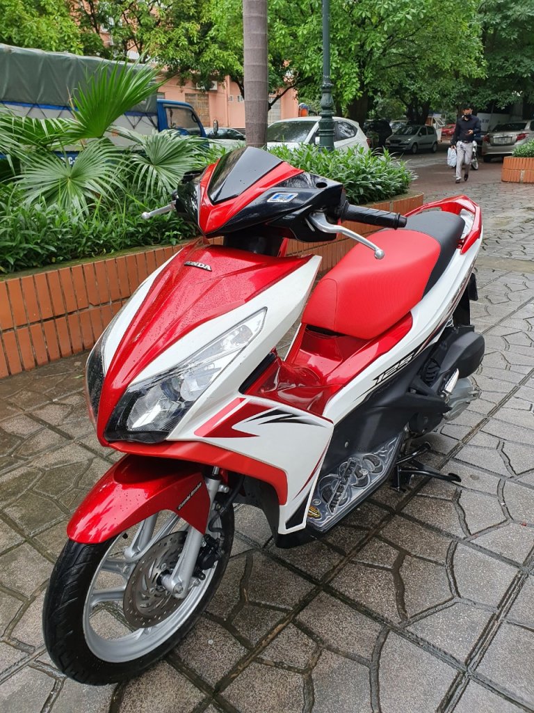 Honda Airblade 125 đỏ trắng 2013 - 49535 - giá 28.6 triệu   (2).jpg