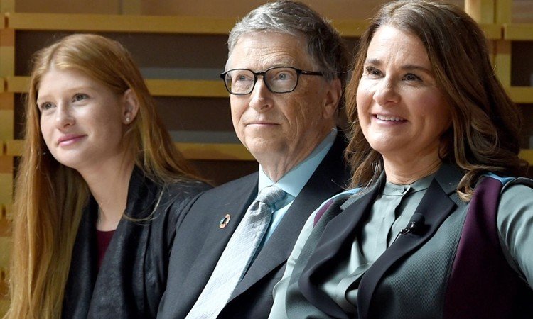 bill-gates-5804-1620096464_r_460x0.jpg