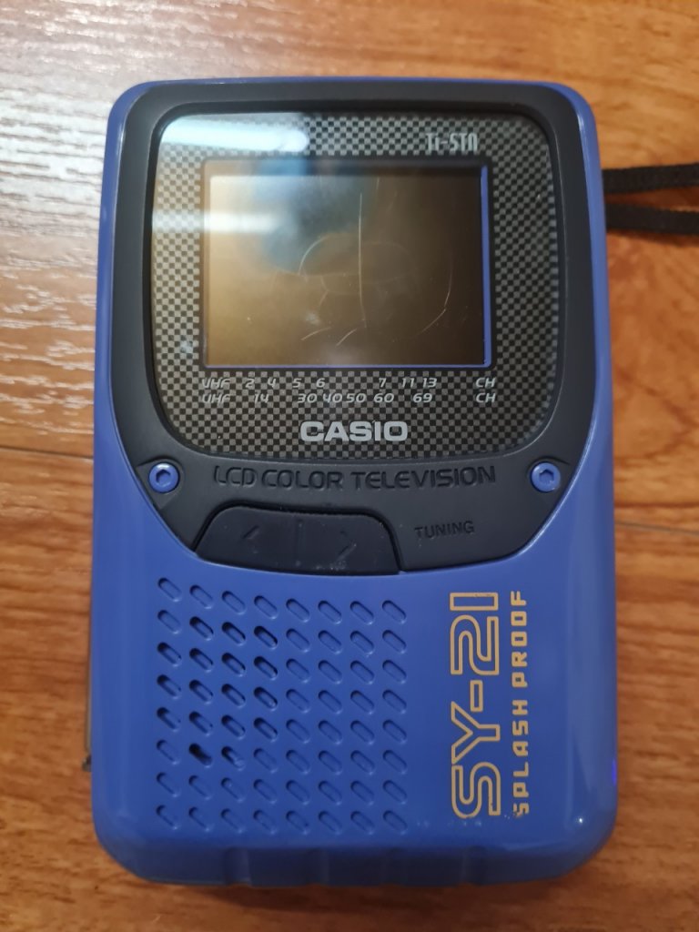 Tivi bỏ túi Casio.jpg