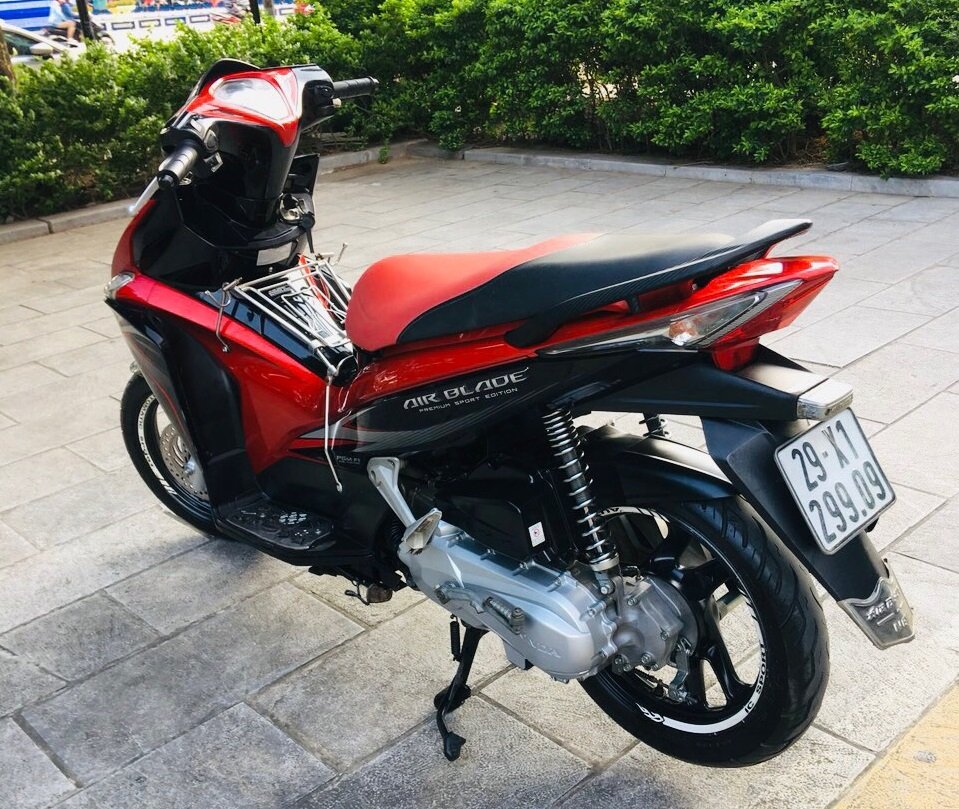 Honda Airblade 110i đỏ đen đk 2012 máy nguyên zin xe một chủ đi từ đầu, biển VIP 29909 - giá 1...jpg