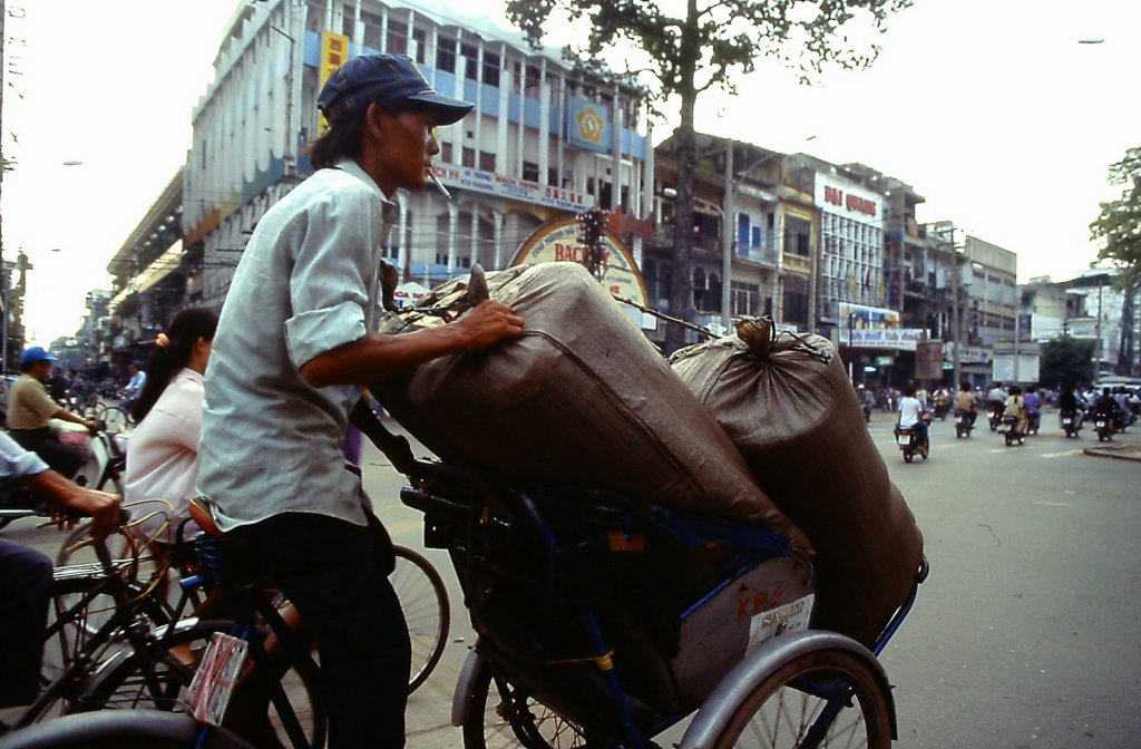 Vietnam-1995-Andy-Tarica-15.jpg