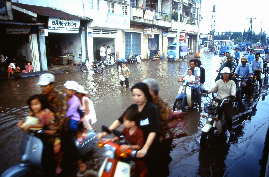 Vietnam-1995-Andy-Tarica-26.jpg