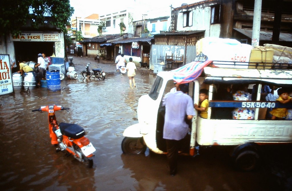 Vietnam-1995-Andy-Tarica-27.jpg