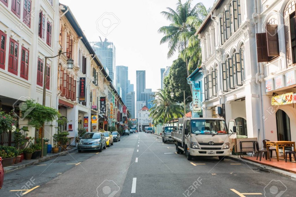 122541632-chinatown-walk-through-the-chinatown-streets-in-singapore.jpg