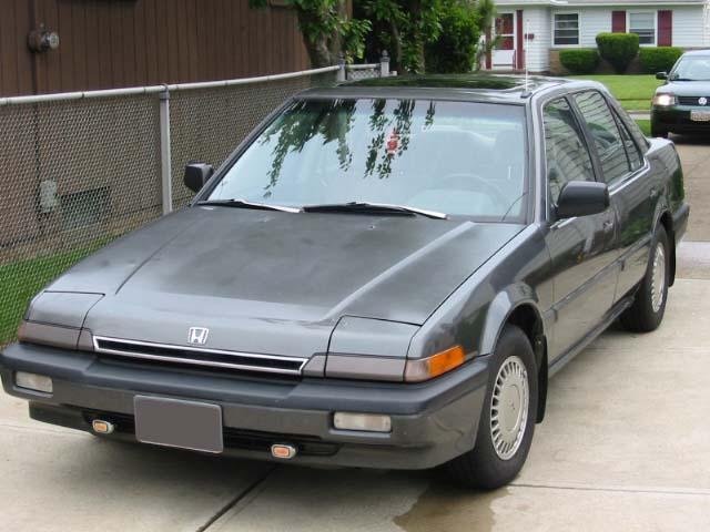 1987_Honda_Accord_LX-i_sedan_01.jpg