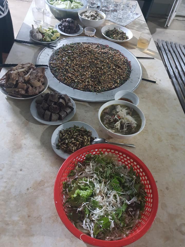 tiết canh mâm.jpg