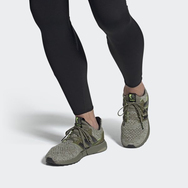 UltraBOOST_DNA_X_STAR_WARS_mau_xanh_la_FY3496_010_hover_standard.jpg