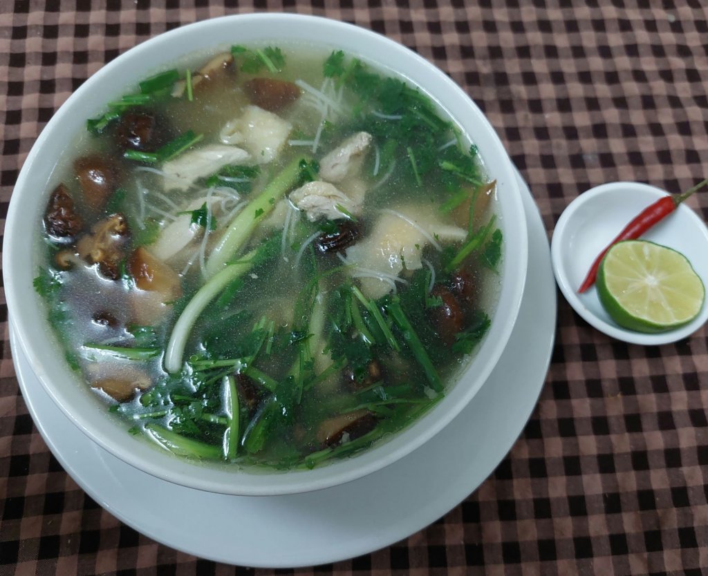 Bún gà.jpg