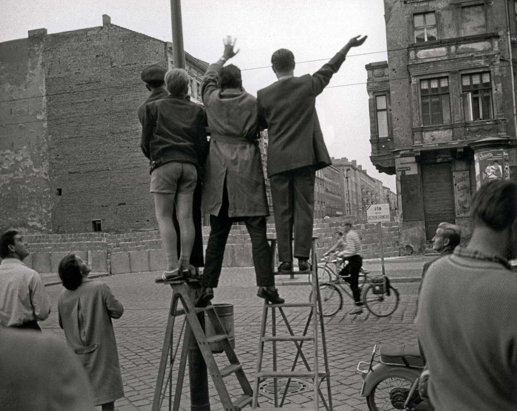 Berlin Wall 1961 (1_123).jpg