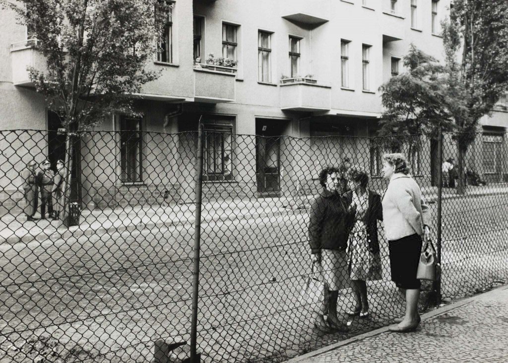Berlin Wall 1961 (1_145).jpg
