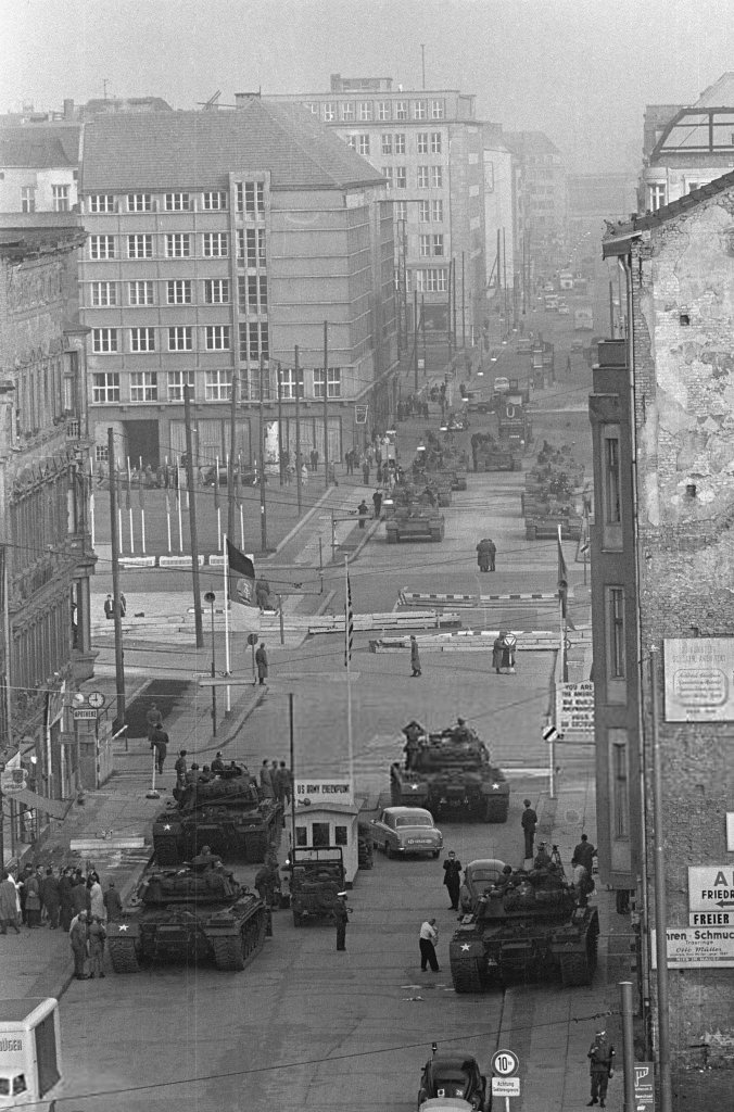 Berlin Wall 1961 (1_173_27).jpg