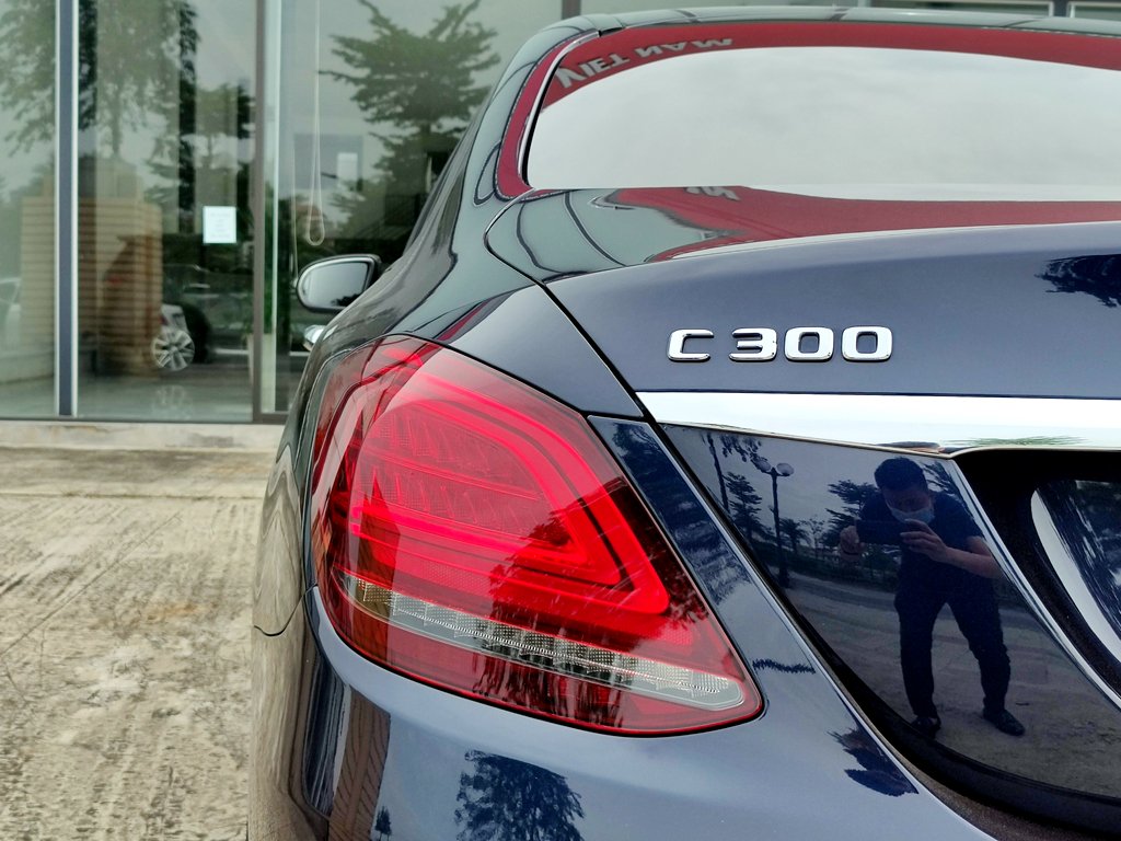 mercedes-c300-2019-xanh-nau-tathien-0704888333 (5).jpg