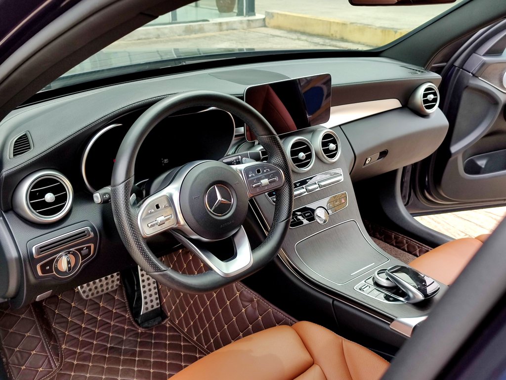 mercedes-c300-2019-xanh-nau-tathien-0704888333 (8).jpg