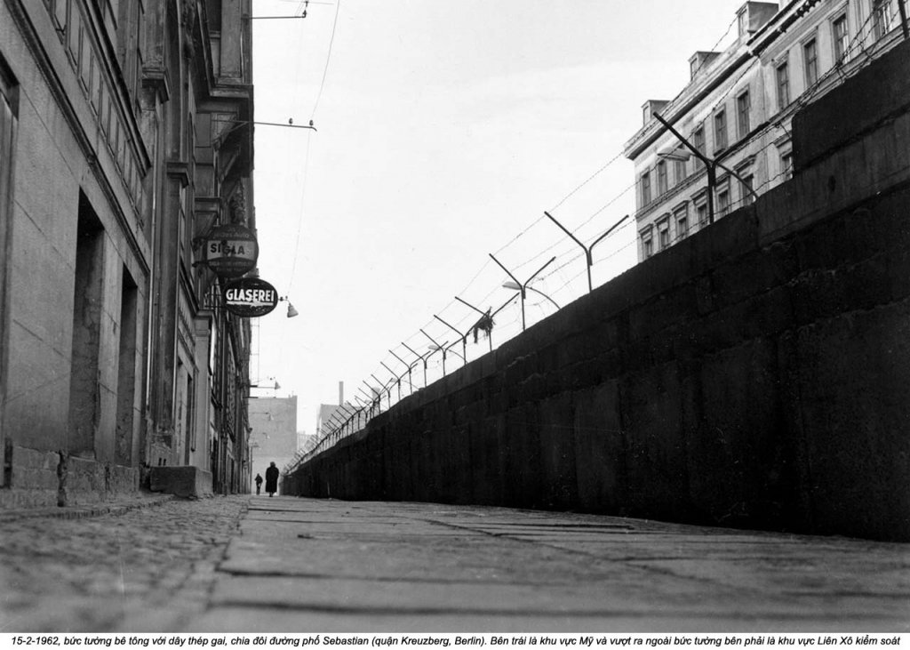 Berlin Wall 1961 (2_87).jpg