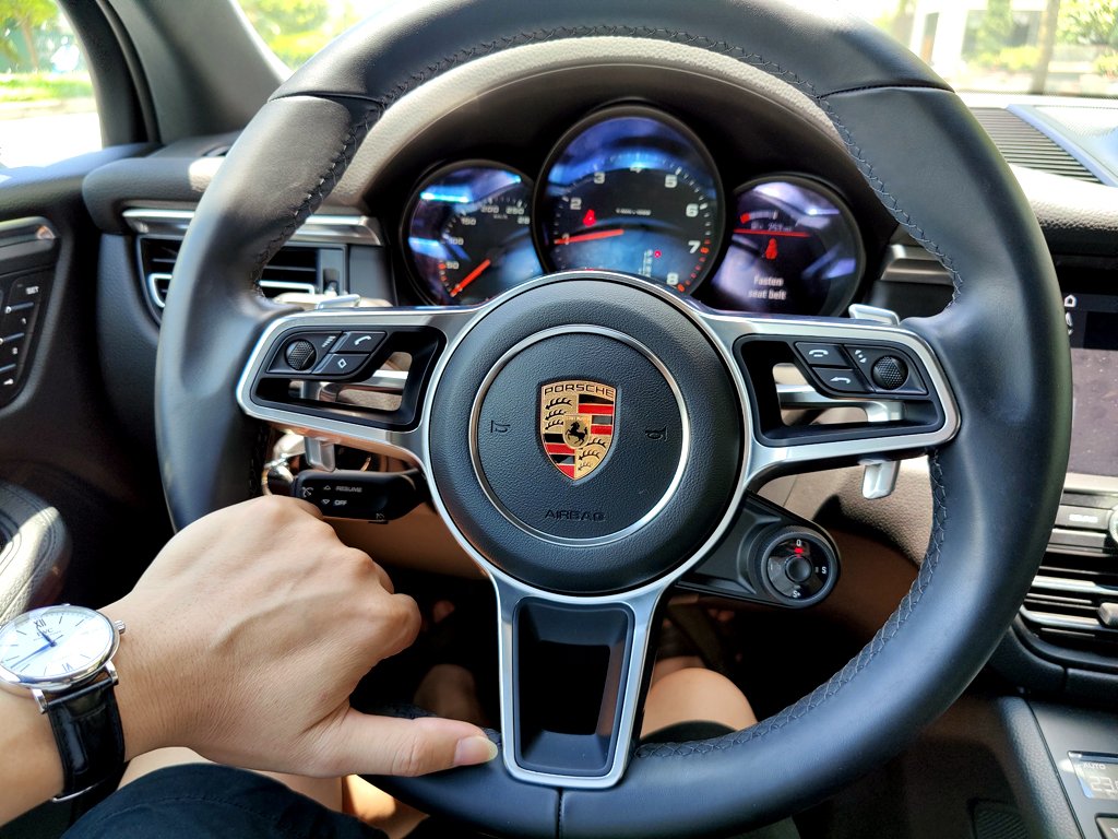 porsche-macan-trang-2019-2020-tathien-0704888333 (24).jpg