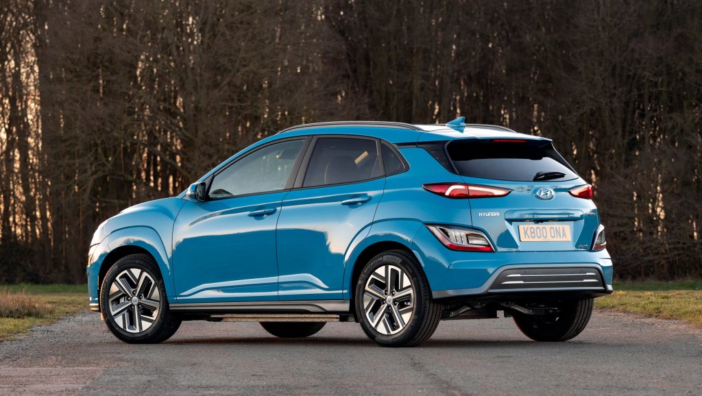 Hyundai Kona EV aex 2021-14.jpg