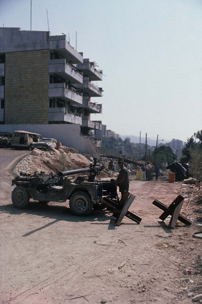 Lebanon 1984_9_20 (11).jpg