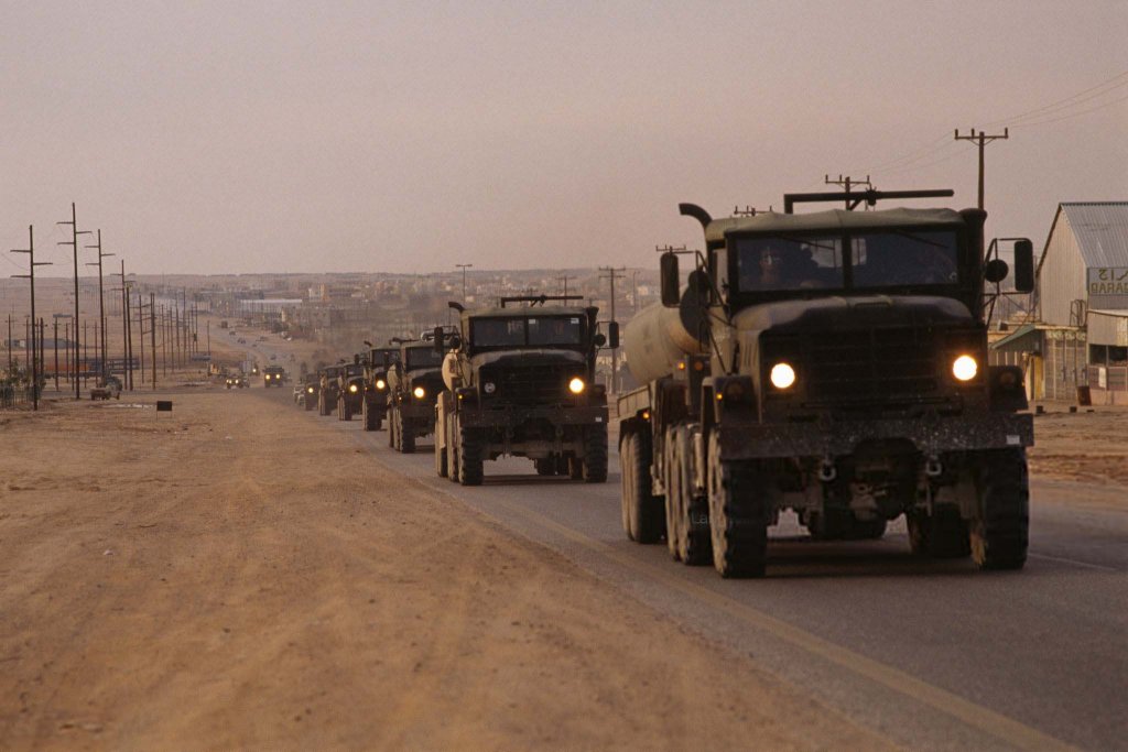 Iraq 1990_8_15 (x6).jpg