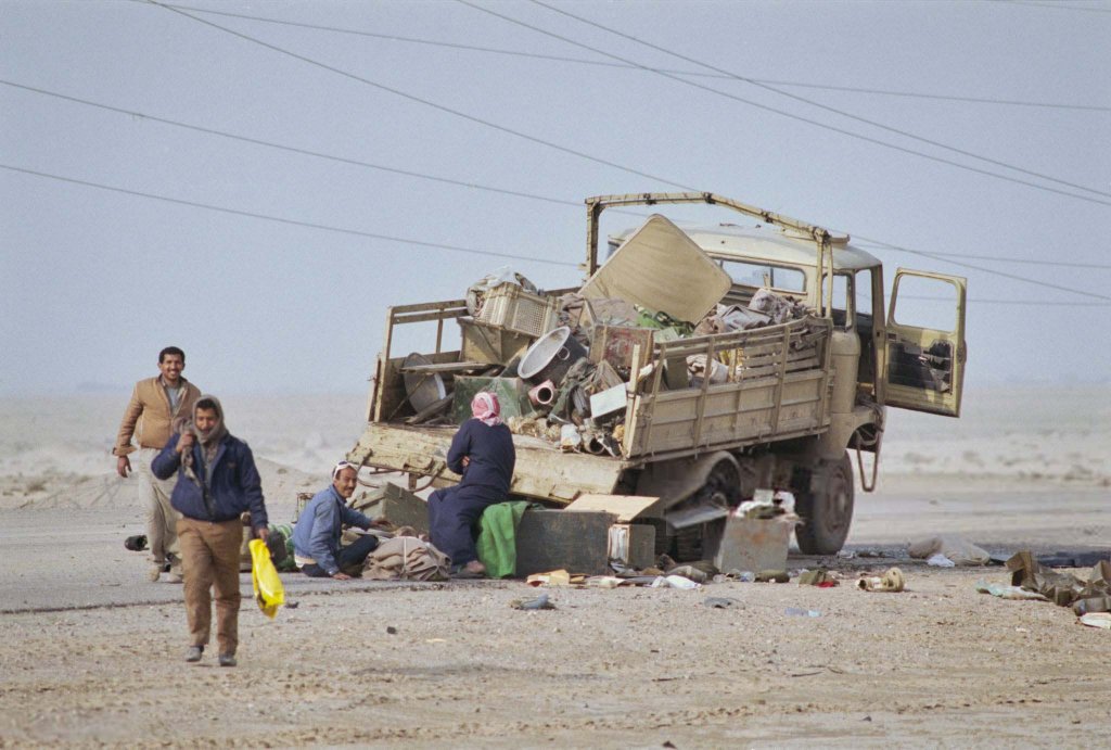 Iraq 1991_2_28 (x124a).jpg