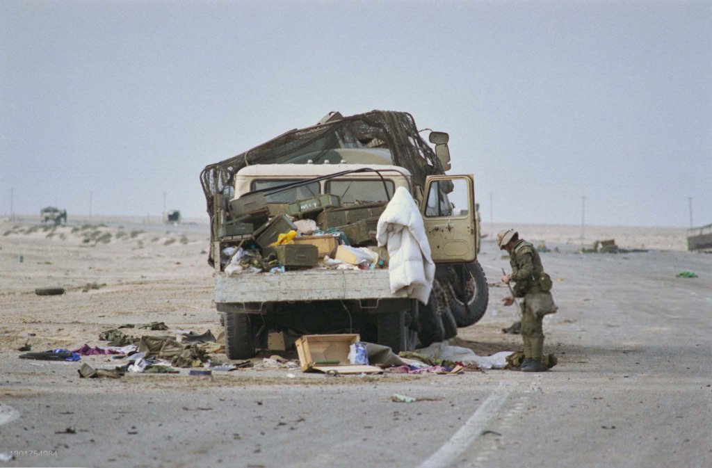 Iraq 1991_2_28 (x125).jpg