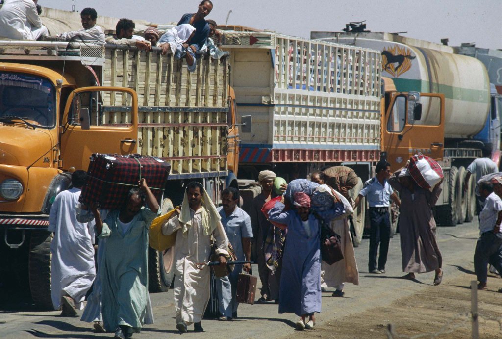 Iraq 1990_8_19 (x24).jpg