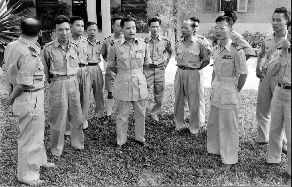 Việt Nam 1955_4_28 (10).jpg