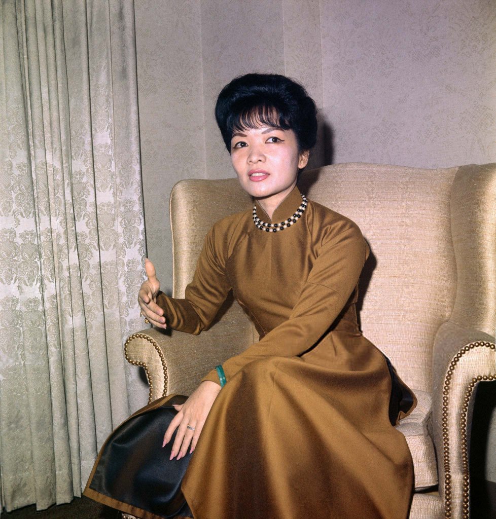 Trần Lệ Xuân 1963_10_21 (1).jpg