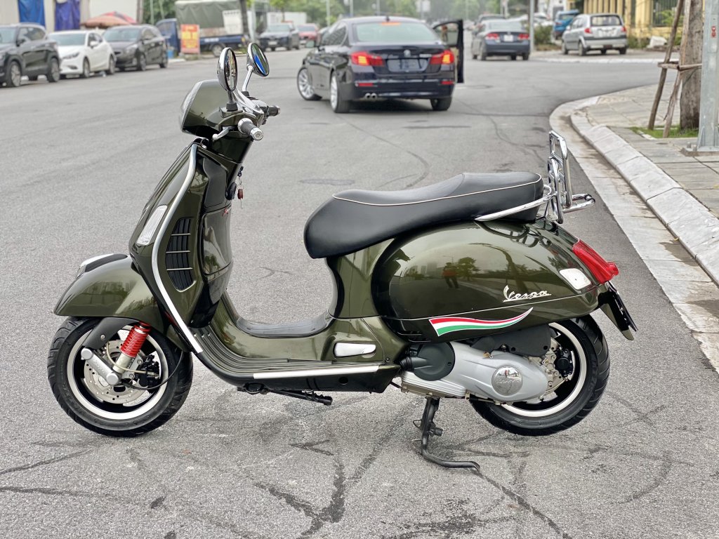 Vespa GTS  (2).jpg