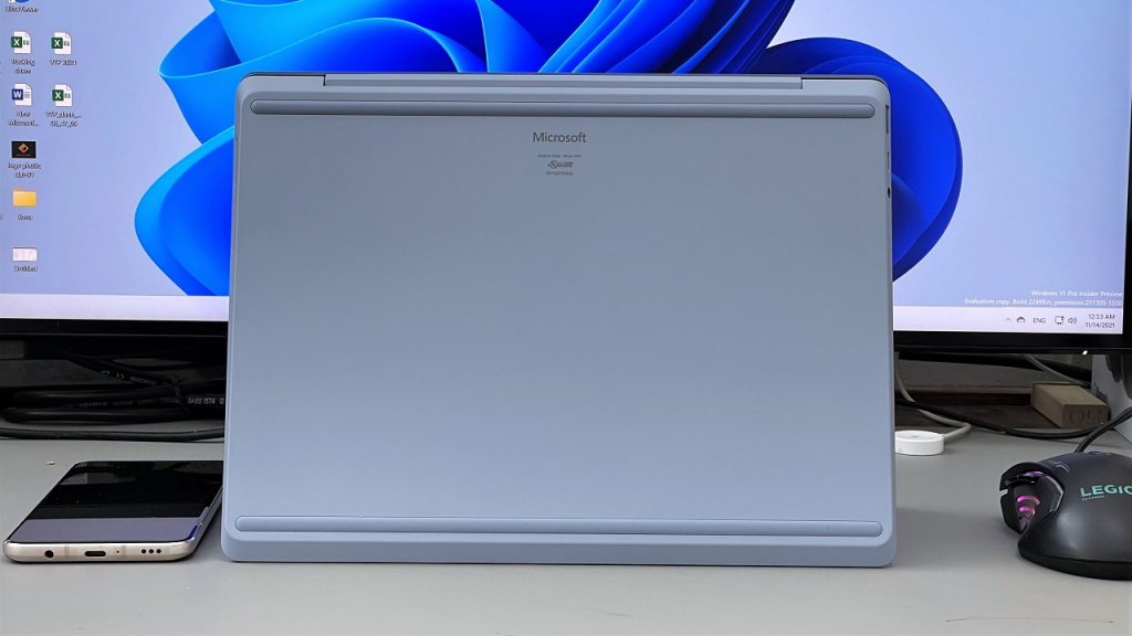 Surface Laptop Go Blue 1.jpg
