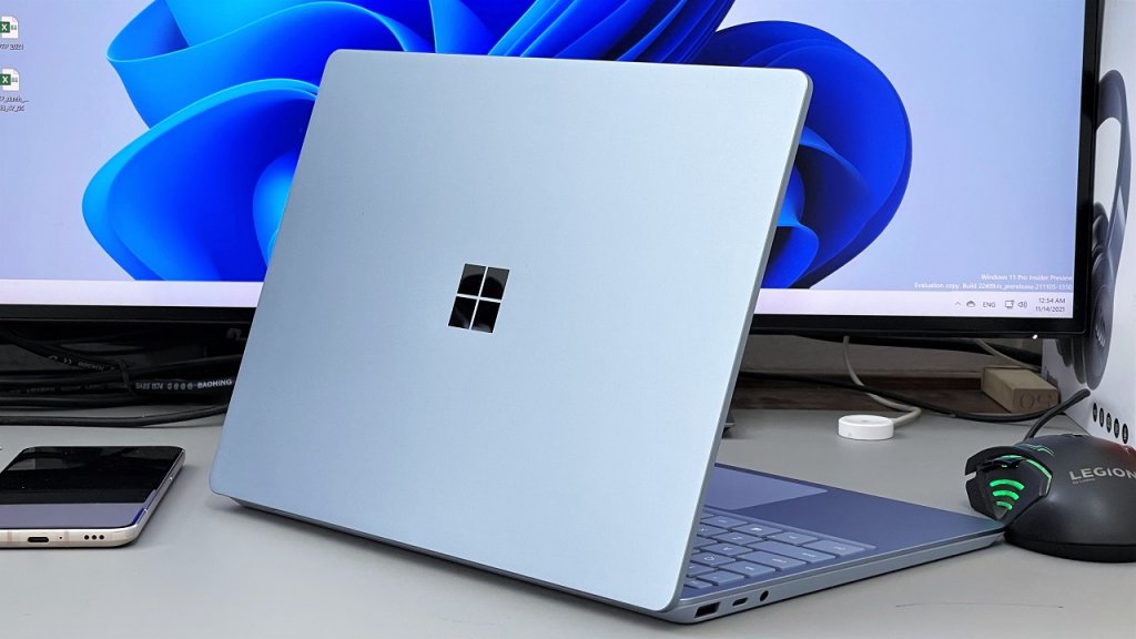 Surface Laptop Go Blue 2.jpg